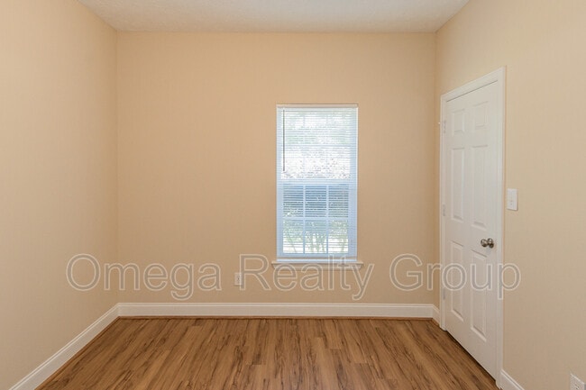 Building Photo - 14 Oakleigh Dr