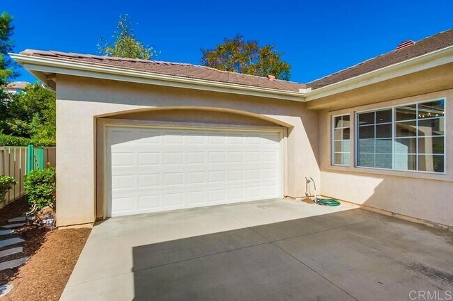 Building Photo - 774 Glenhart Pl