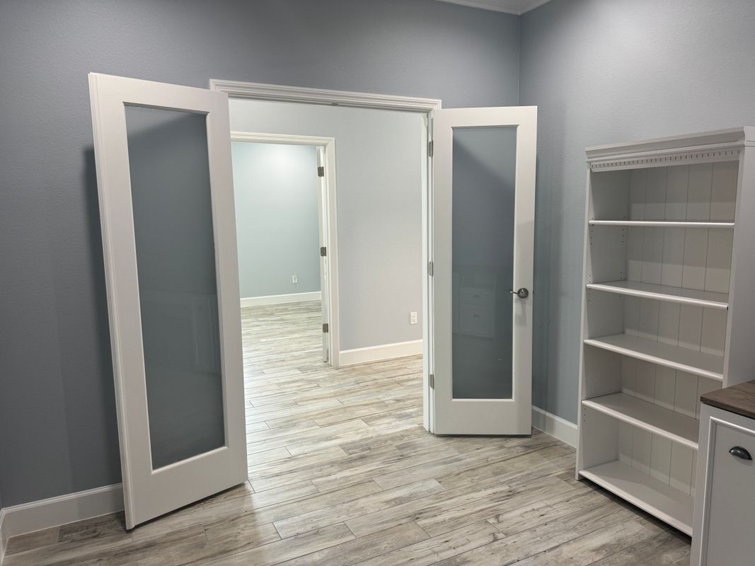 Building Photo - 432 Good Life Wy