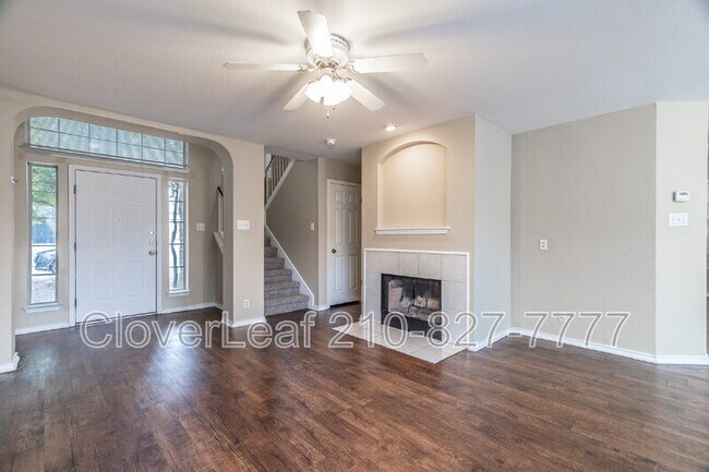 Building Photo - 7121 Lynn Lake Dr