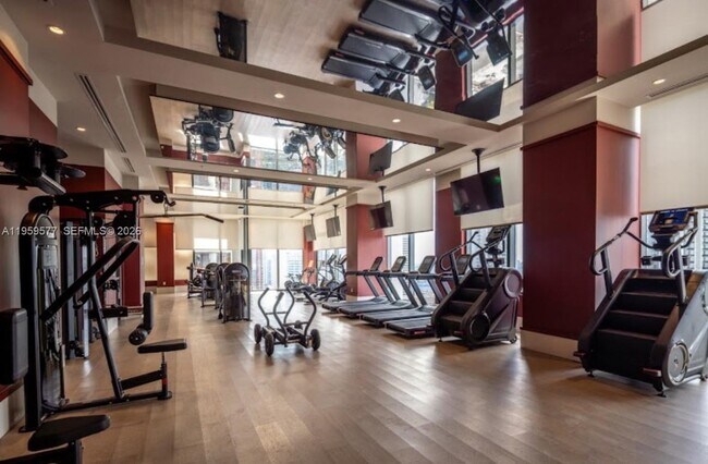 Building Photo - 11 NE 6th St