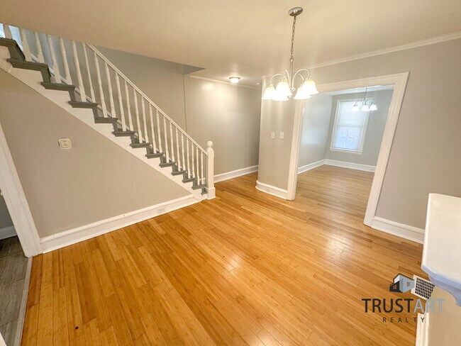 Building Photo - 3 Bedroom townhome in Mantua, Philadelphia!