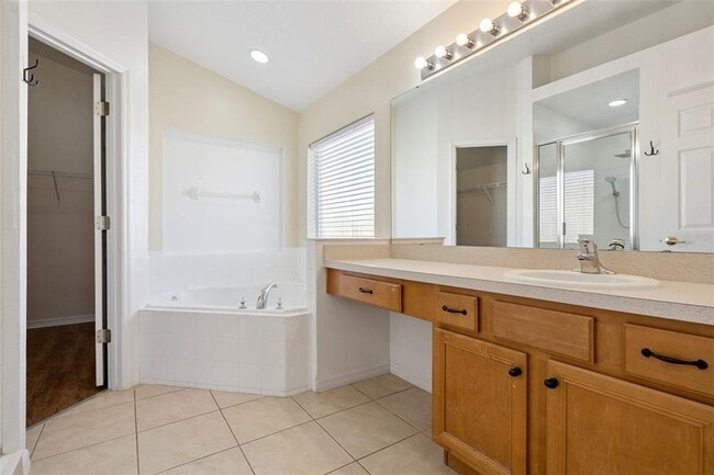 Building Photo - 100 Stella Pass