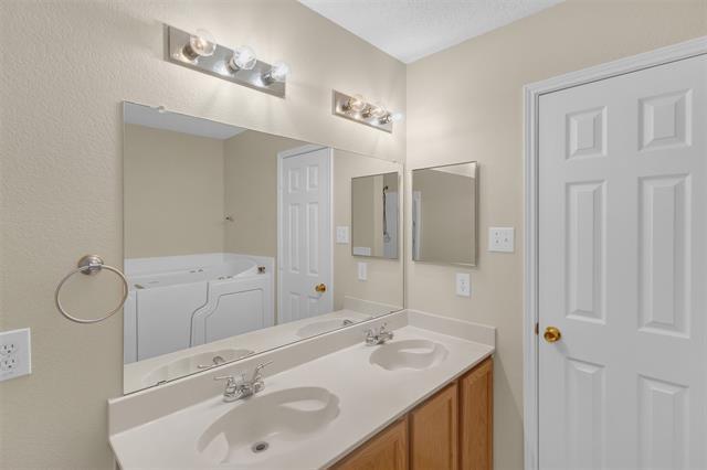 Building Photo - 5603 Rumford Trail