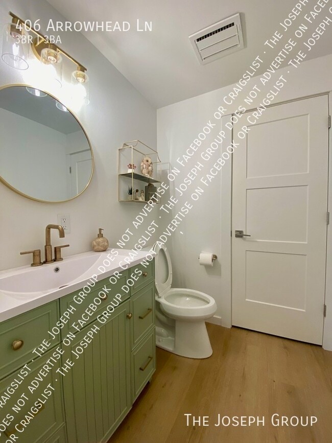 Building Photo - 406 Arrowhead Ln