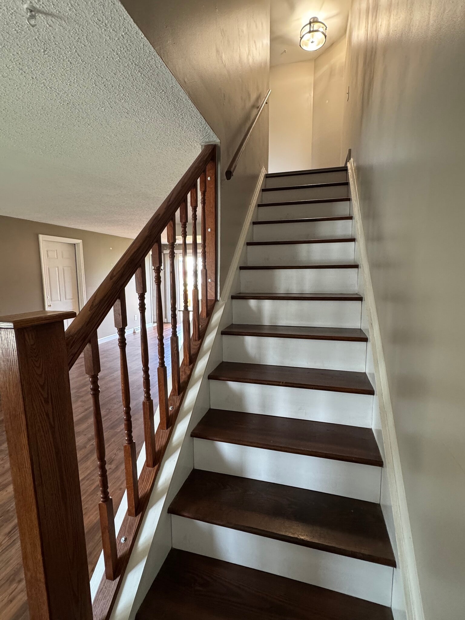 Building Photo - 318 Fox Run