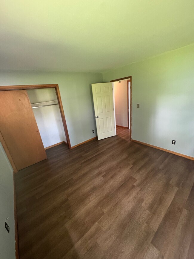 Building Photo - 2810 Witchwood Dr
