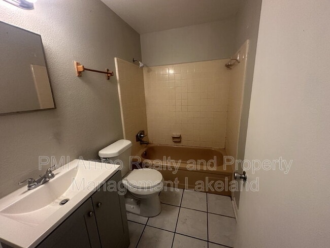 Building Photo - 4715 Kanoy Dr