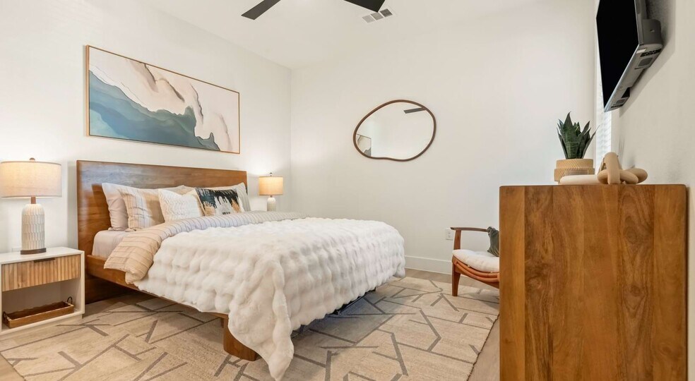 Building Photo - 12489 Research Blvd