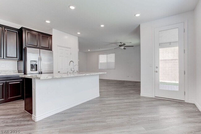 Building Photo - 7106 Calvert Cliffs St