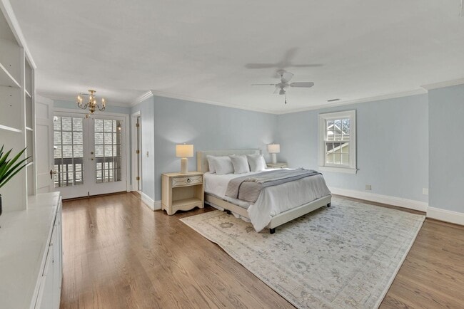 Building Photo - Luxury unfurnished 4BR/4.5BA Tudor in Belle Meade Links.