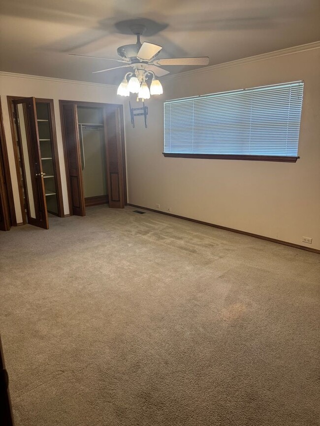 Building Photo - 2703 Shirley Dr
