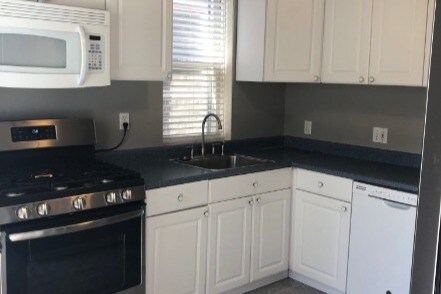 Kitchen - 4516 Shenandoah Ave