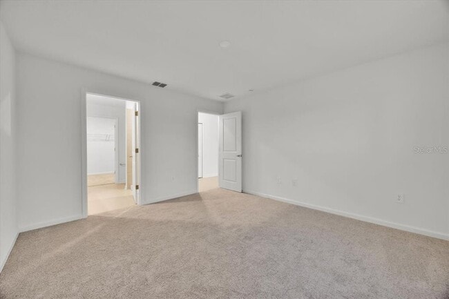 Building Photo - 2398 McKinley Dr