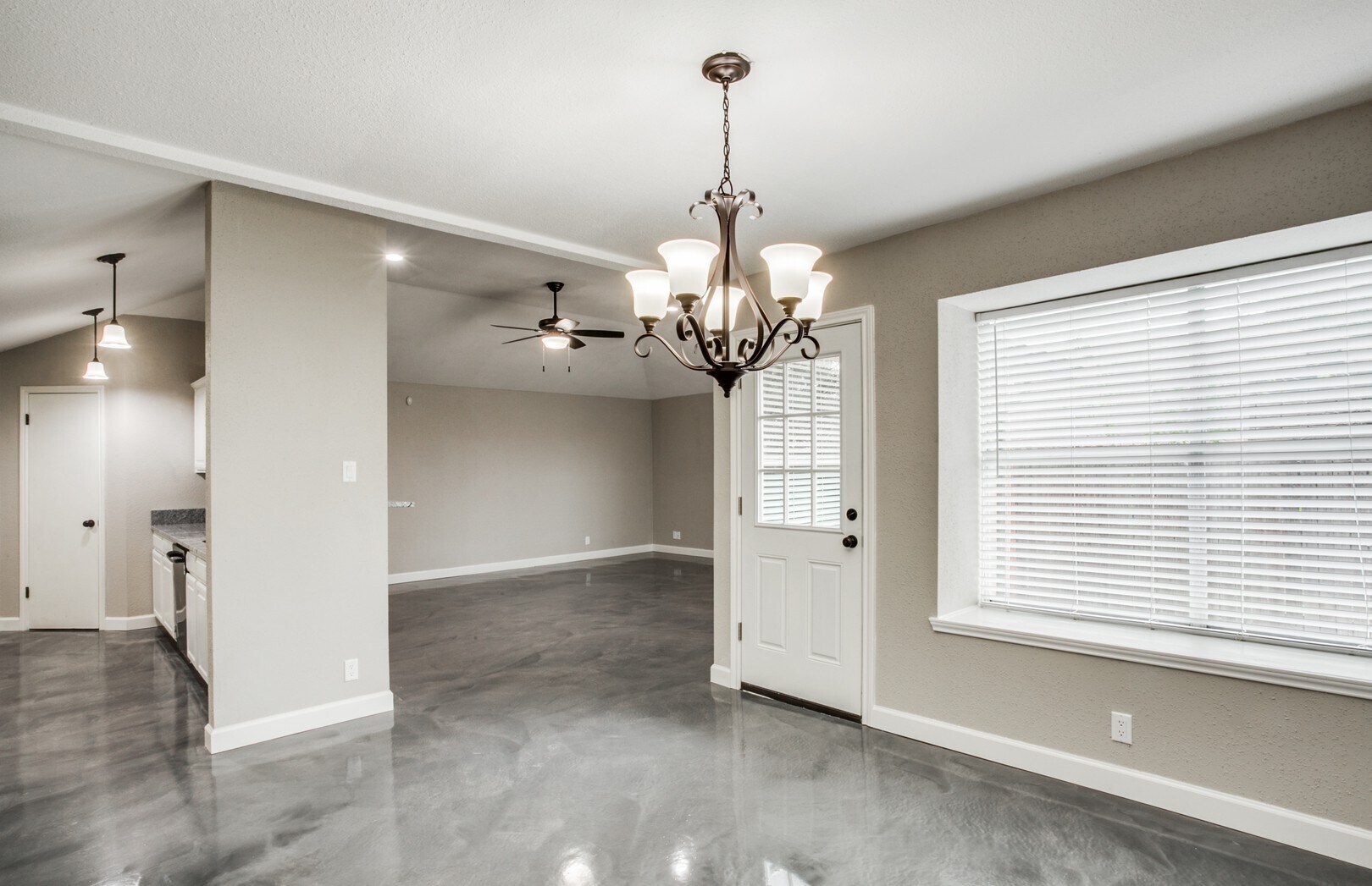 Building Photo - 6103 John Chapman