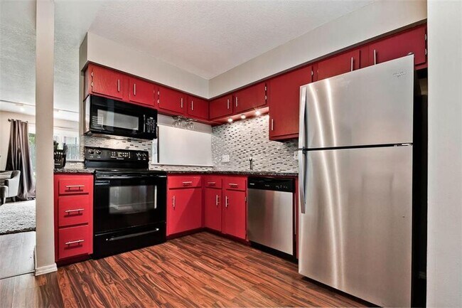 Building Photo - 2404 N Bronze Tree Dr