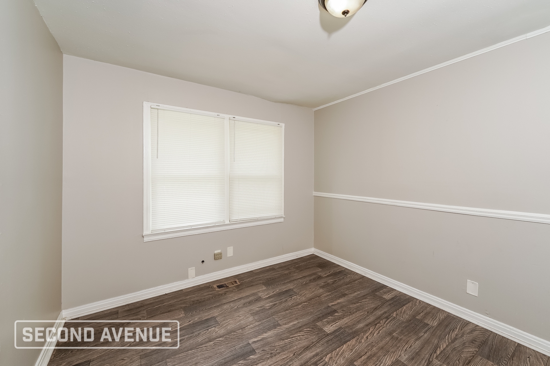 Building Photo - 844 Vanderbilt St