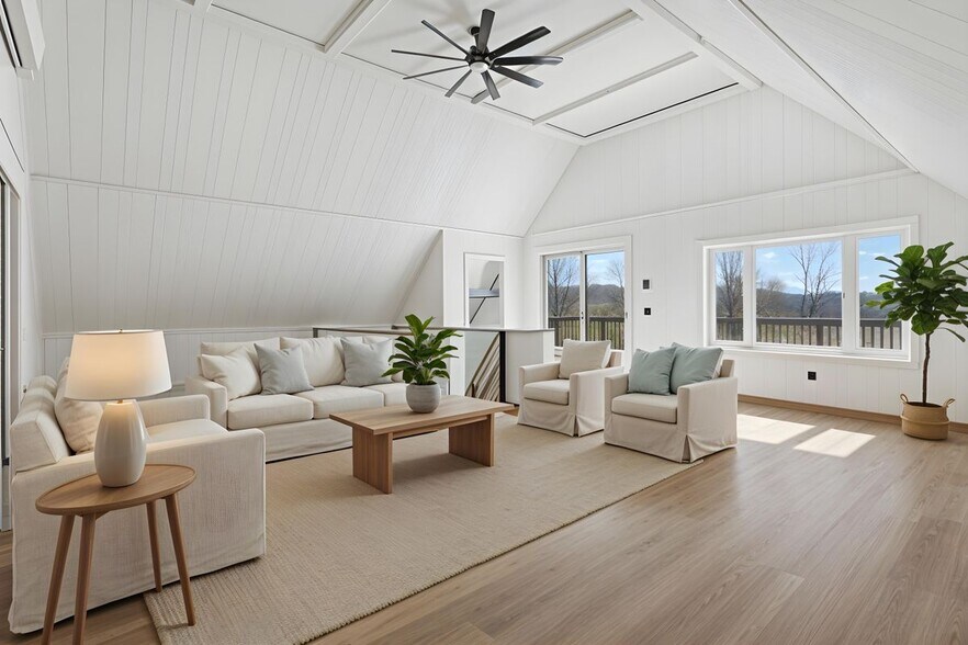 Building Photo - 999 Salmon Creek Rd