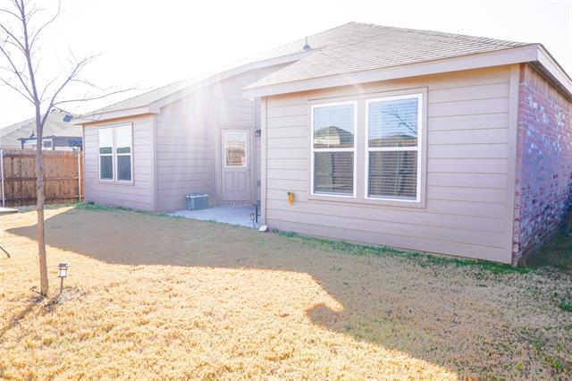 Building Photo - 4604 Benham Dr