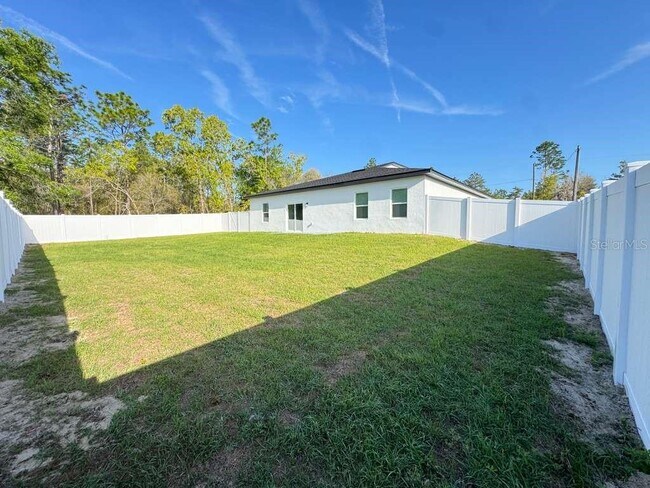 Building Photo - 8902 SW 135th Street Rd