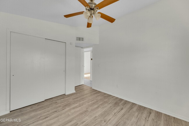 Building Photo - 536 Achim Dr