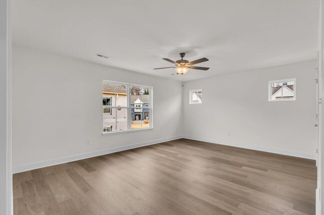 Building Photo - 1718 Lateglow Wy