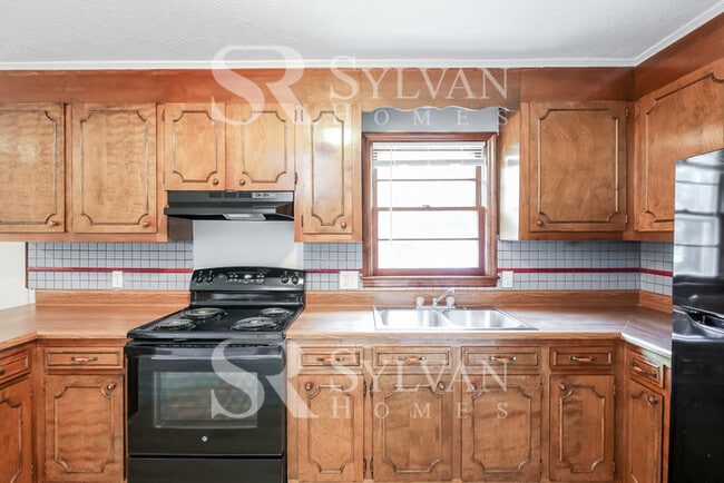 Building Photo - 413 Boling Rd