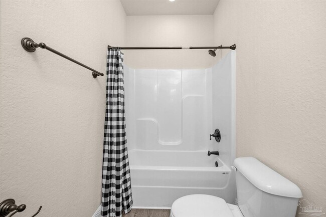 Building Photo - 5069 Peach Dr