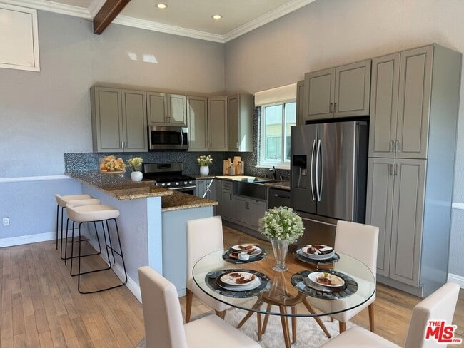 Building Photo - 1255 Princeton St