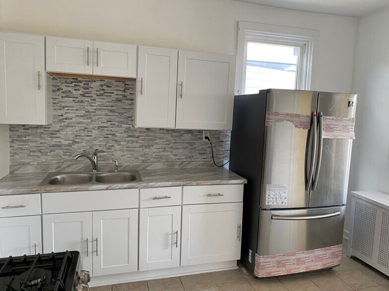 Primary Photo - 5313 W 22nd Pl
