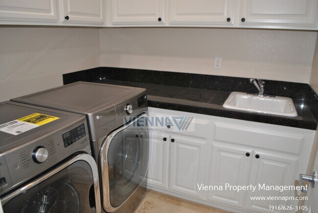 Building Photo - 3750 Jennieke Ct