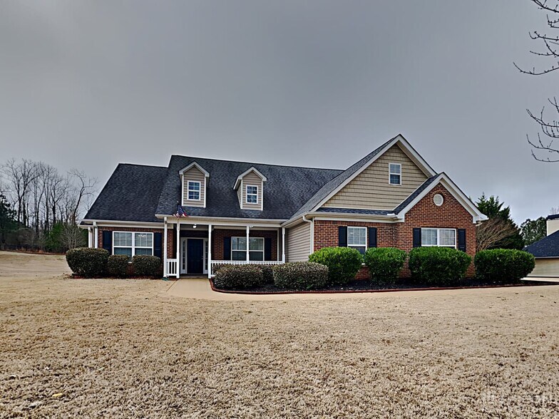 Building Photo - 175 Saddle Ln