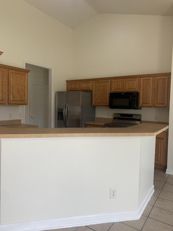 Building Photo - 172 Zinnia Dr