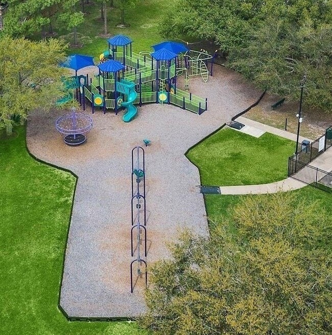 Building Photo - 15718 Stroudwater Ln