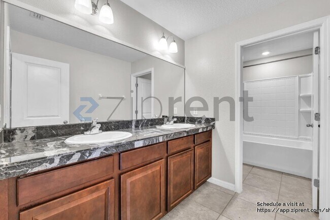 Building Photo - 1785 Broad Winged Hawk Dr
