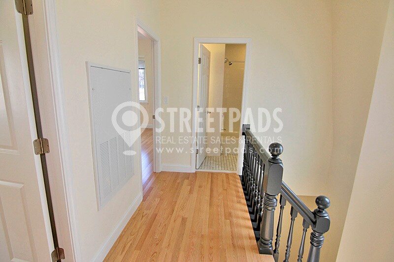 Building Photo - 15 Langdon St