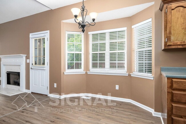 Building Photo - 1719 Annendale Dr