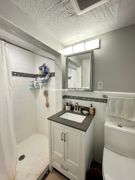 Building Photo - 89A Hudson St