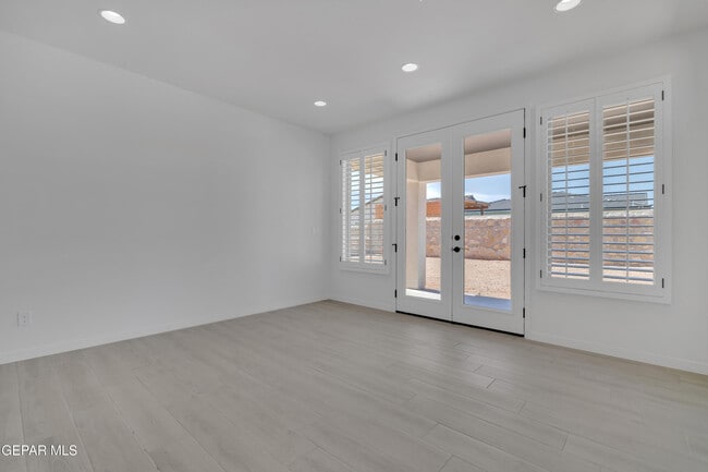 Building Photo - 14936 Hill Ridge Ct