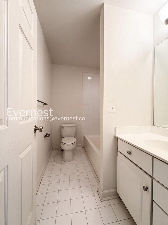 Building Photo - Spacious Living with Fireplace, Deck & Garage / 3 Bed & 4 Bath / Available Now!