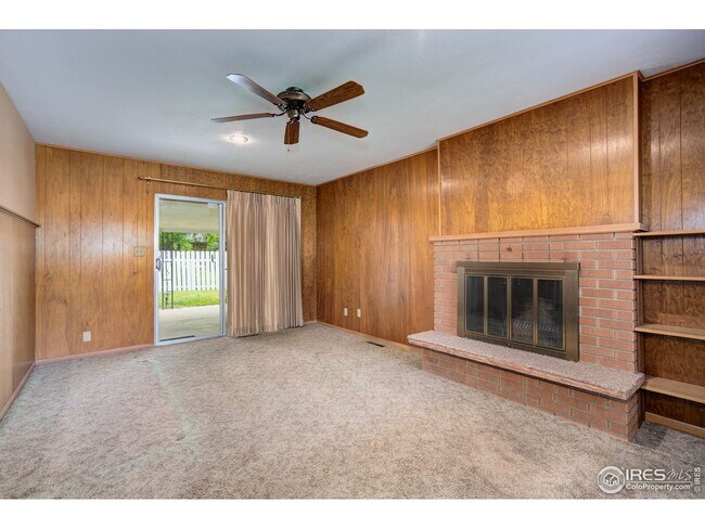 Building Photo - 1033 Briarwood Rd