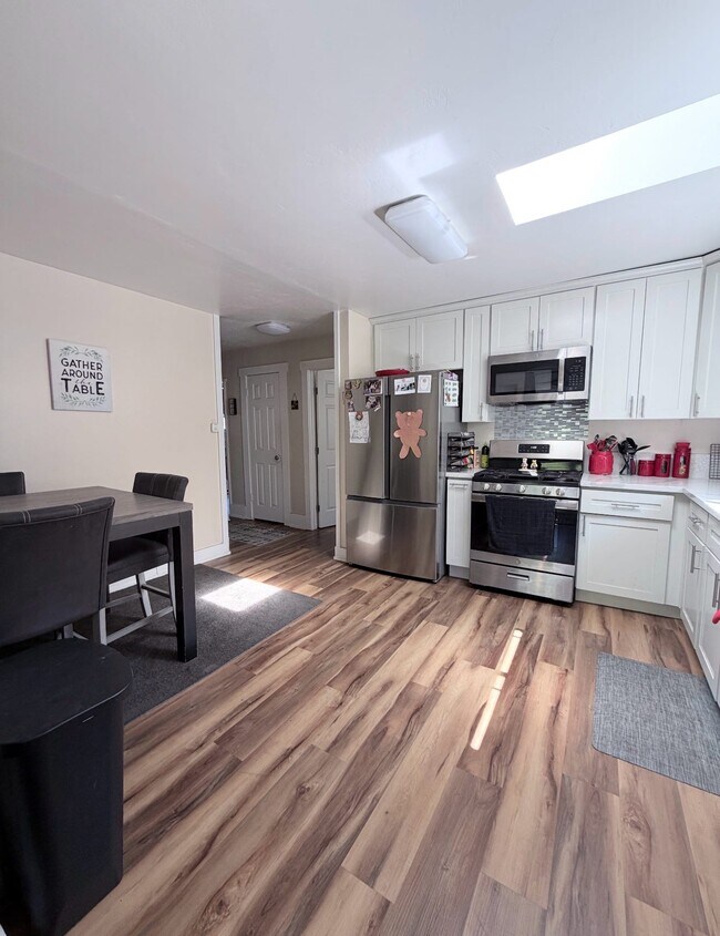 Building Photo - 1244 La Barr Mdws Rd