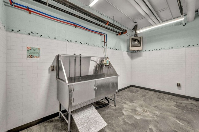 Building Photo - 2189 Cornell Rd