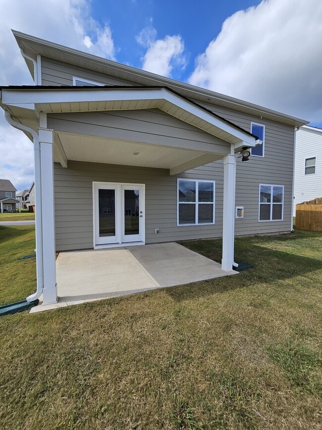 Building Photo - 5451 Cherwell Ave