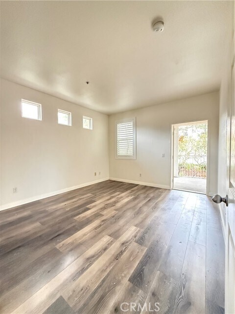 Building Photo - 44756 Adam