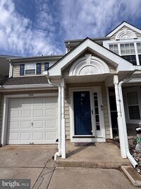 Building Photo - 7708B Normandy Dr