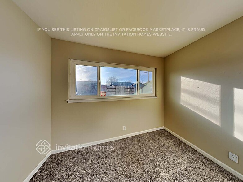 Building Photo - 8115 Butternut Dr