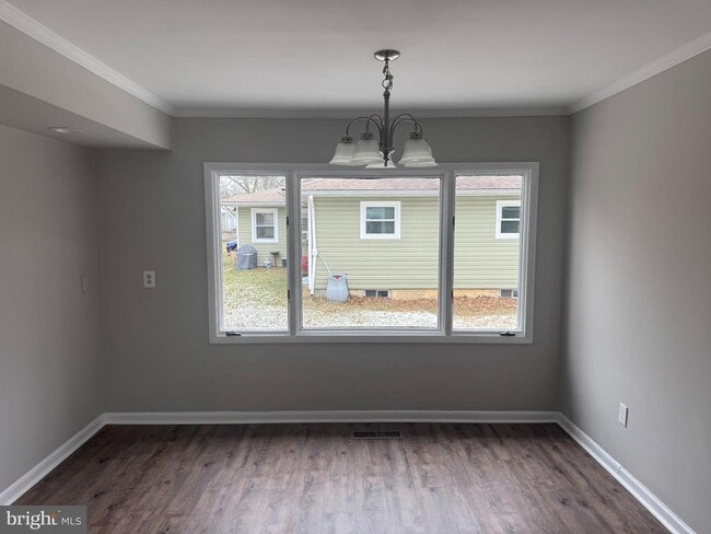 Building Photo - 108 McCormick St