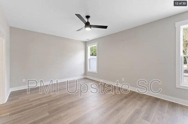 Building Photo - 309 Breakwater Ln
