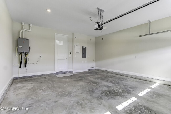 Building Photo - 14167 Pier Ln